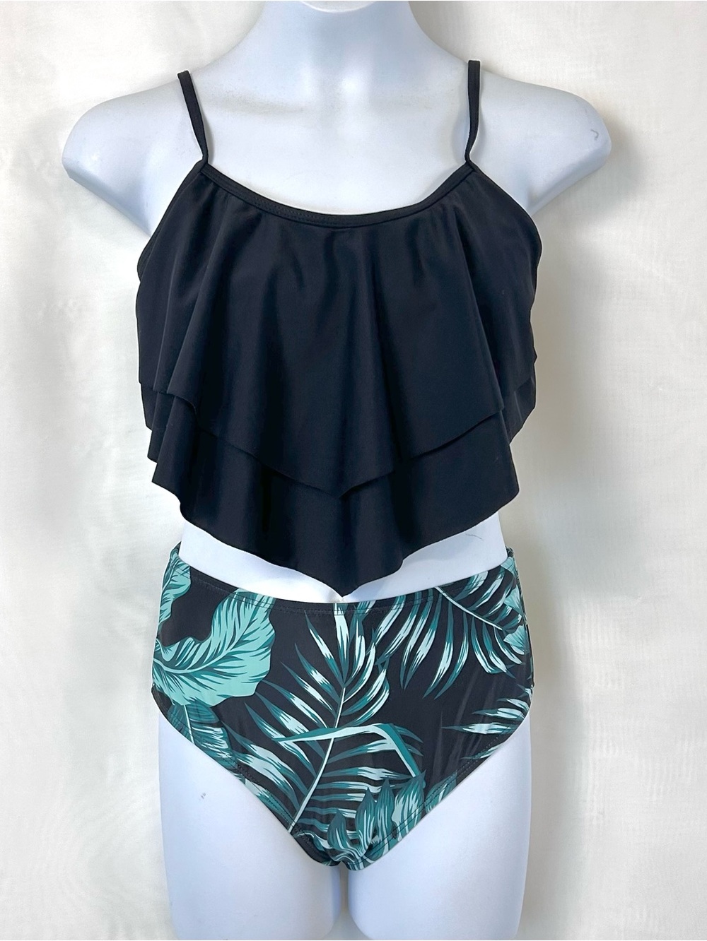 New Kids/Girls 2 Piece Flounce Top Green And Black Bikini Swimsuit / 12 Youth